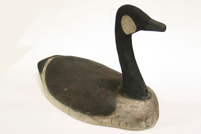 Wooden sculpture representing a Canada Goose